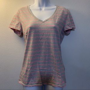 Under Armour fitted v-neck stripe tee in large